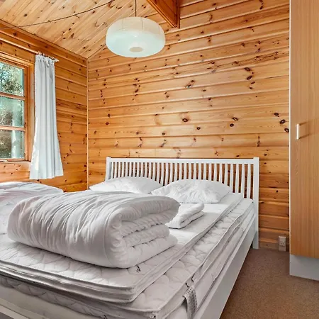 3 Bedroom Amazing In Prázdninový dům *