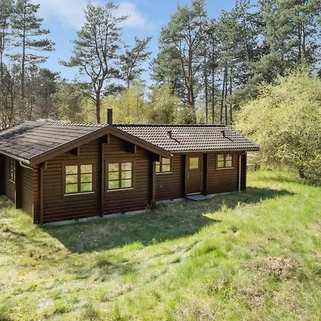 3 Bedroom Amazing In Prázdninový dům *